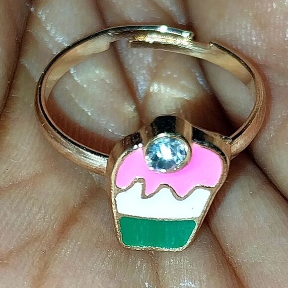 Super cute girls jeweled adjustable ring - Picture 4 of 4
